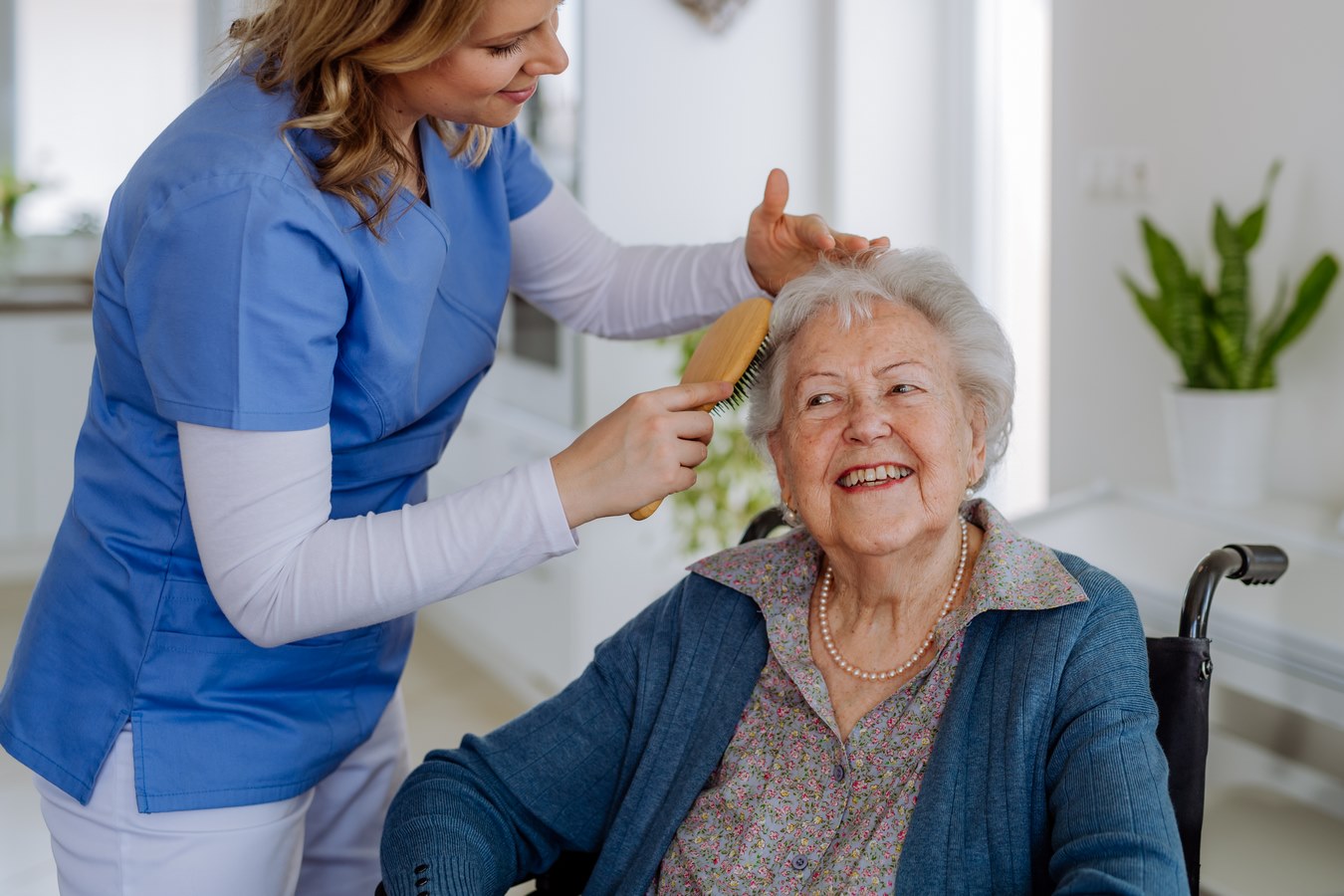 Des services de coiffure personnalisés pour les seniors